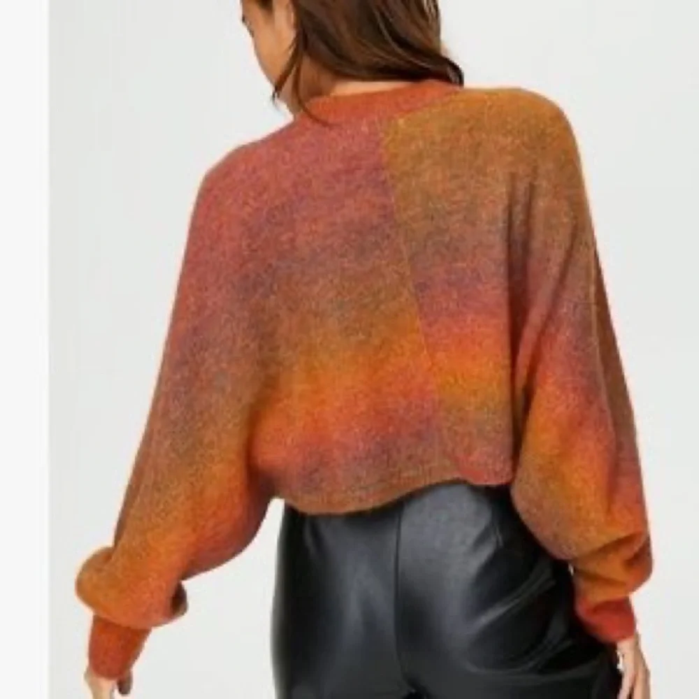 Aritzia Cosmic Sweater - Picture 4 of 5